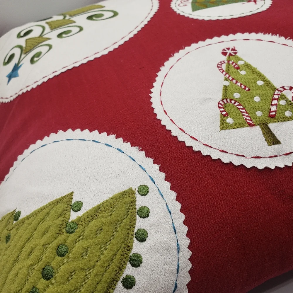 Pier 1 Christmas Tree Pillow Set Red w Patchwork 16